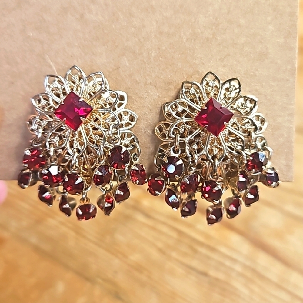 Vintage Goldtone Floral & Red Rhinestone Clip On Earrings
